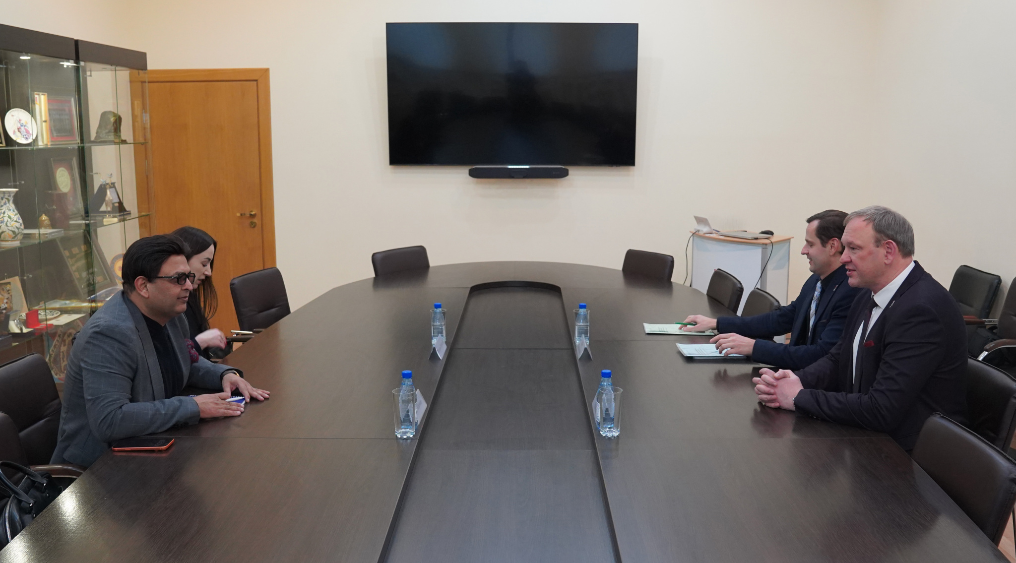 Negotiations at the NAIP office